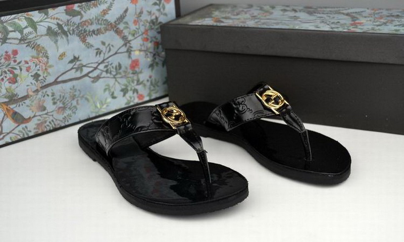 Gucci Slippers Woman--133